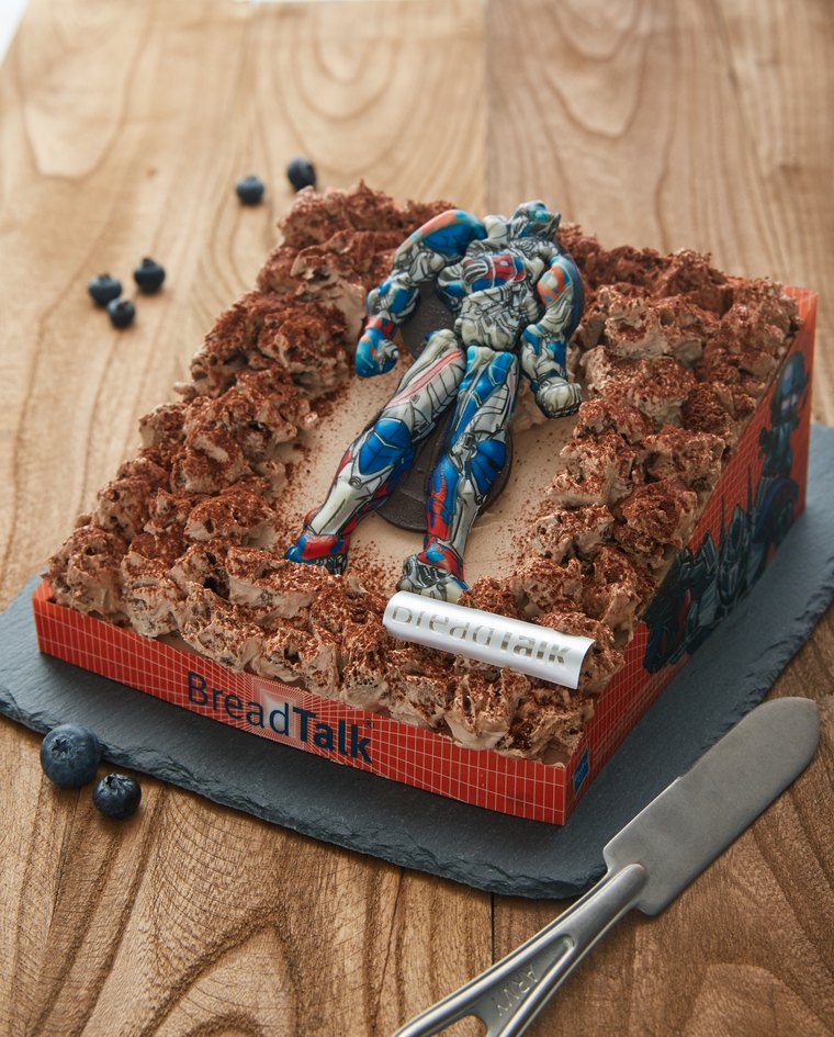 A Transformers cake from the BreadTalk licence.